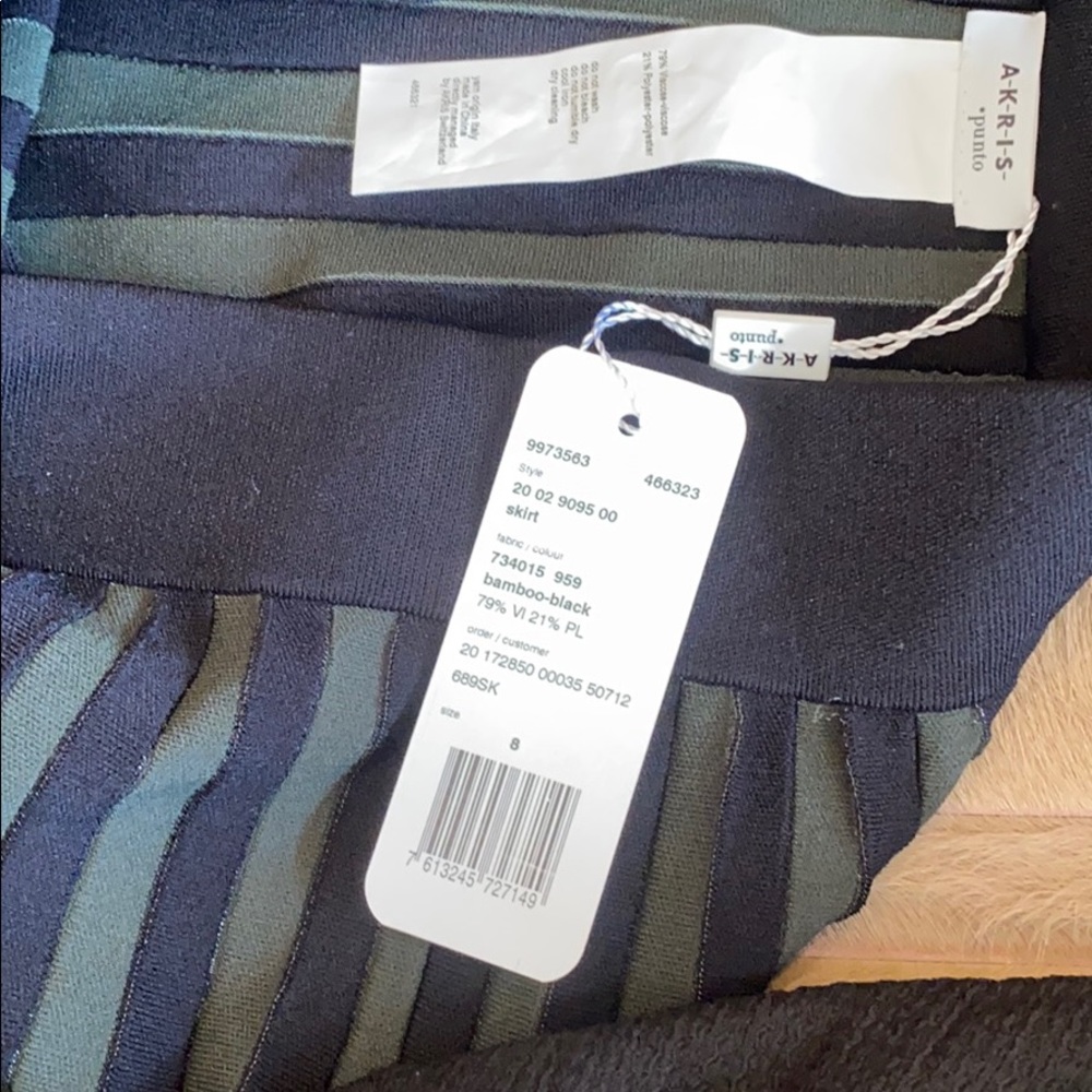 Akris skirt - Picture 2 of 4